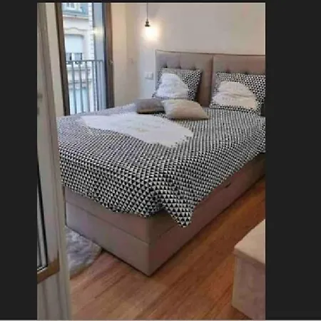 Luxury 1 Bedroom Flat With Terrace And Parking Apartment